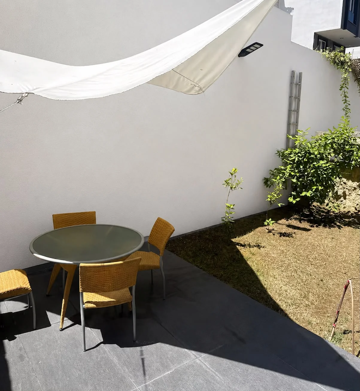 BMS Gerze Apart Otel Bahçe Daire Bahçe Alanı