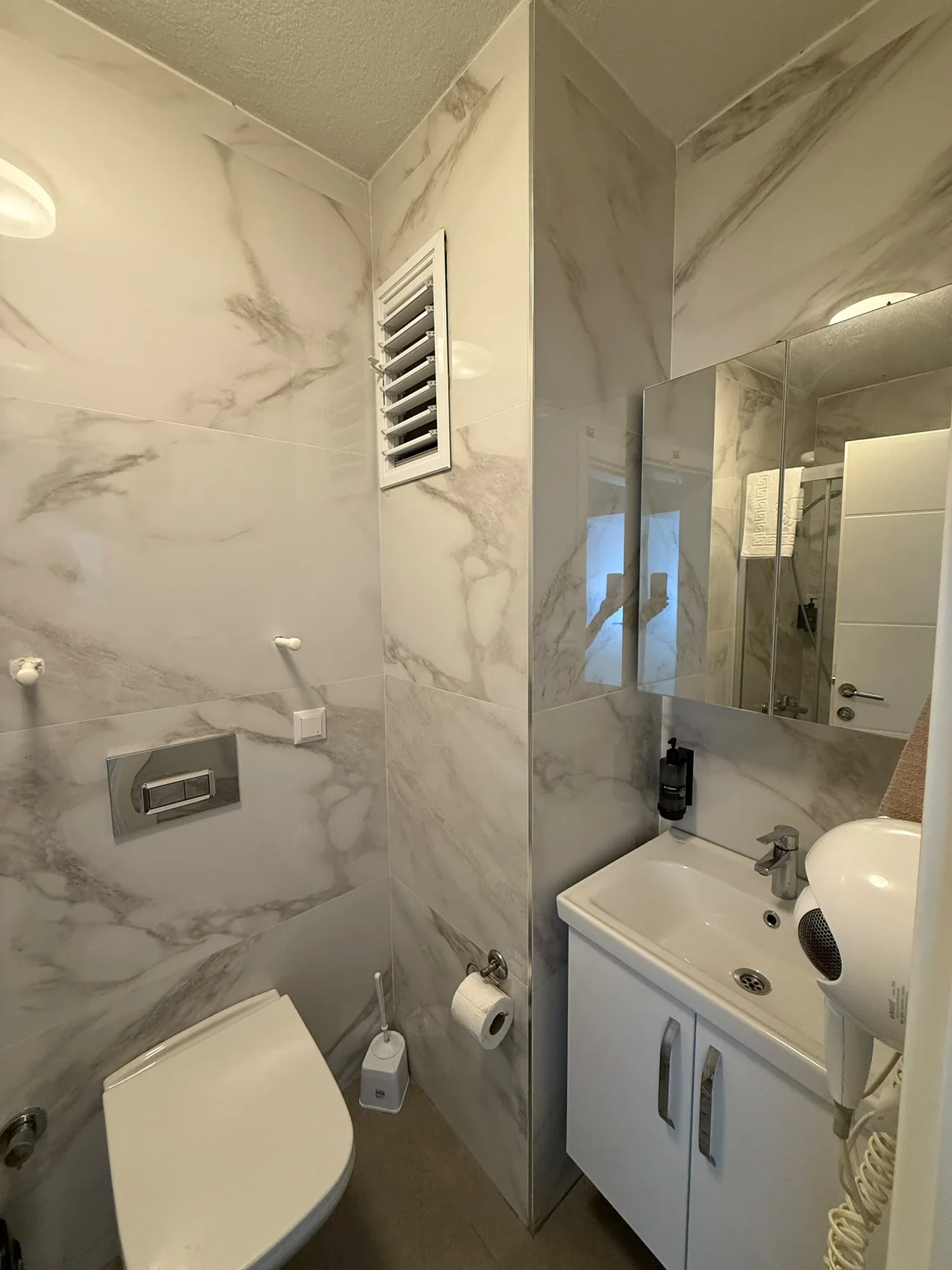 Daire 8 Banyo