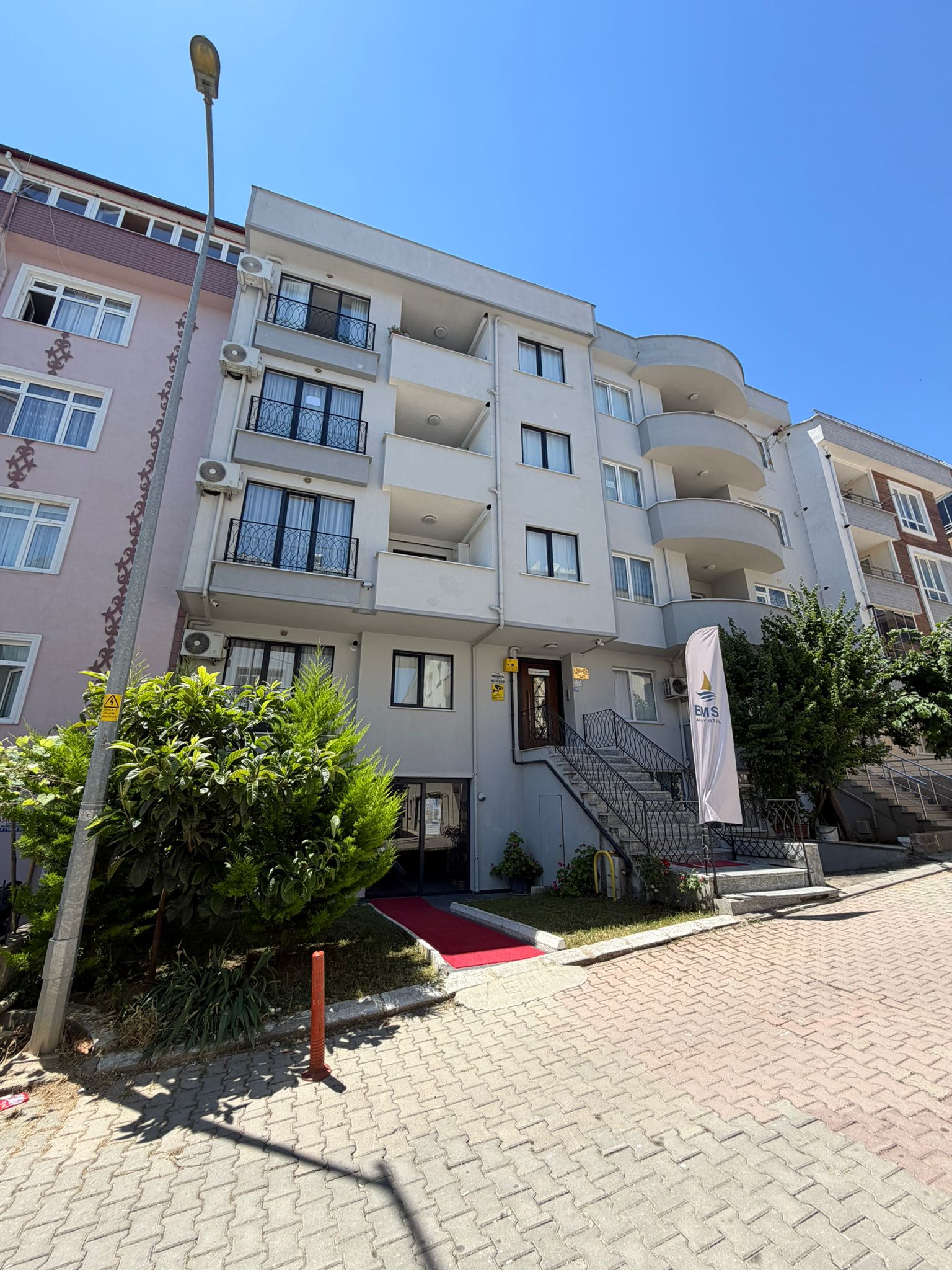 BMS Gerze Apart Otel dinlenme alanı